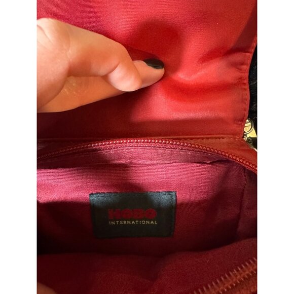 Vintage Hobo International Red Leather Crossbody Bag With Adjustable Strap - Picture 4 of 8